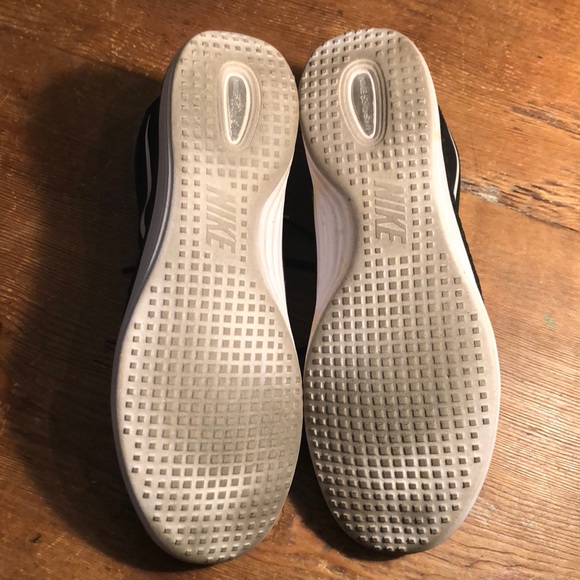 Men’s Nike Solar soft Shoes - Picture 5 of 5